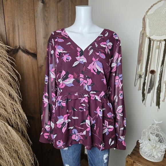 Lane Bryant Tops - Lane Bryant Floral V-neck Peplum Blouse